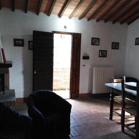 Agritur Villa Osvaldo Castiglione Del Lago Perugia Colazione Piscina Acqua Salata Екстериор снимка