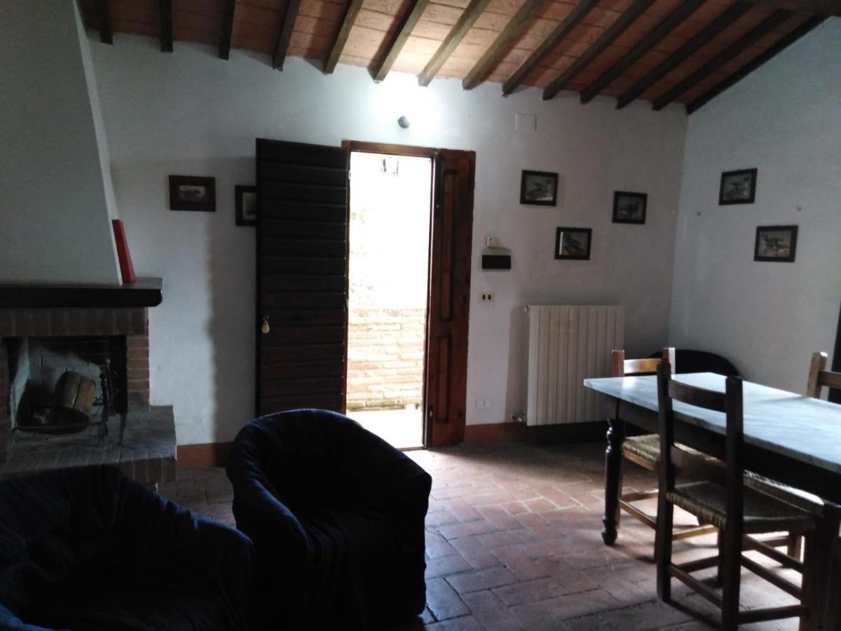 Agritur Villa Osvaldo Castiglione Del Lago Perugia Colazione Piscina Acqua Salata Екстериор снимка