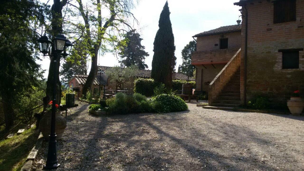 Agritur Villa Osvaldo Castiglione Del Lago Perugia Colazione Piscina Acqua Salata Екстериор снимка